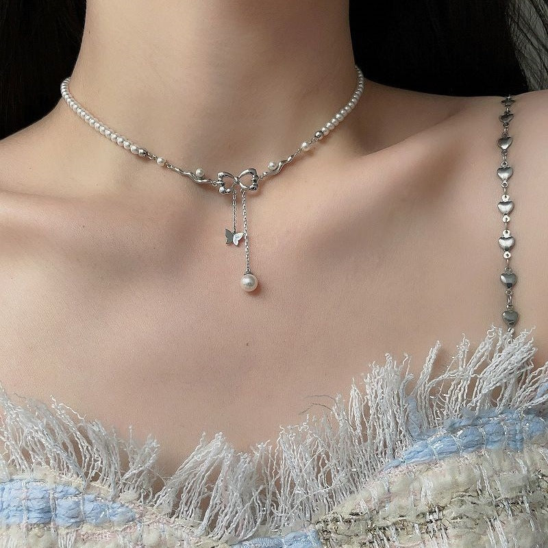 Delicate Minimalist Pearl Necklace