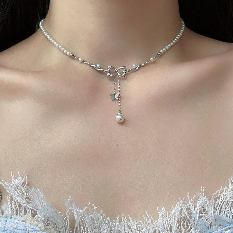 Delicate Minimalist Pearl Necklace